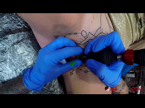❤️ Sully Savage-k izugarri tatuatu zuen klitorian tatuaje bat egin zuen ️ Porno fb pornoan eu.tengkuangzhong.top